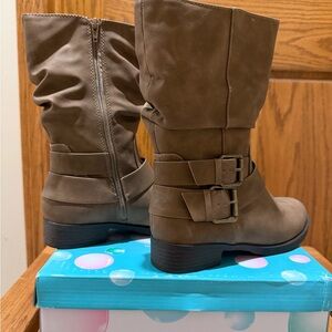 Soda Tan Heeled Boots
